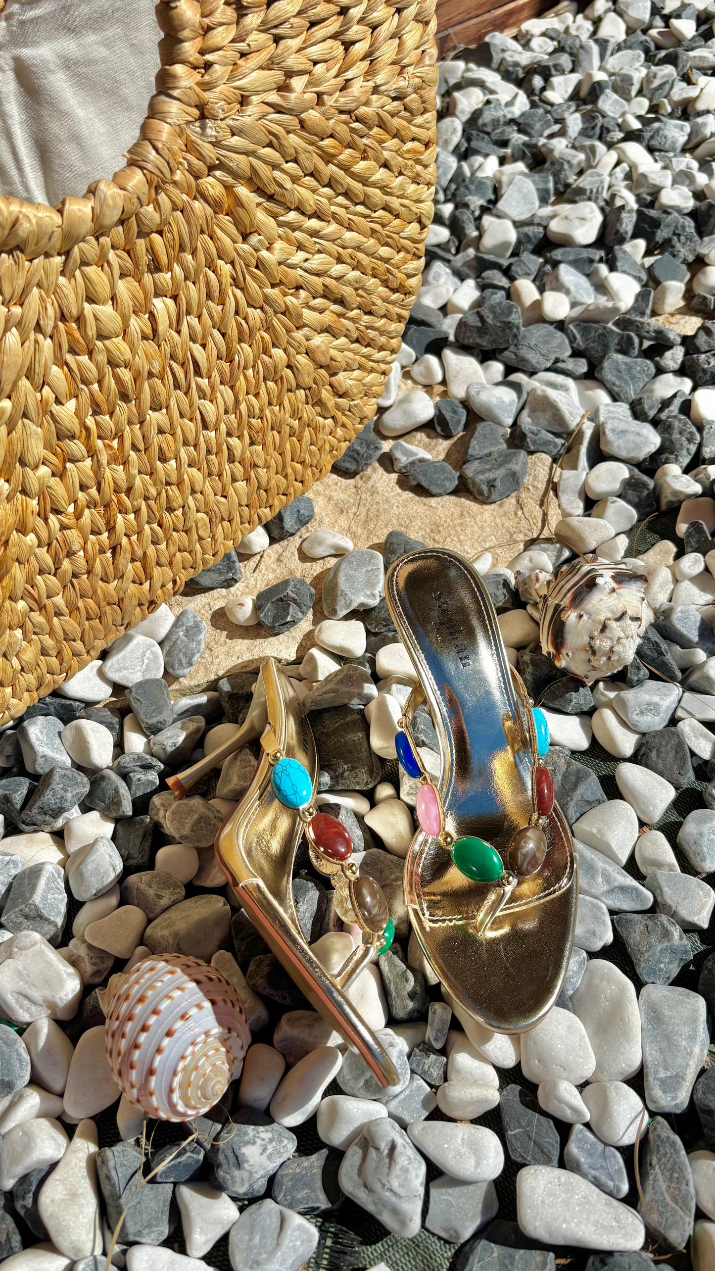 Talons dorés avec pierres colorées Ibiza