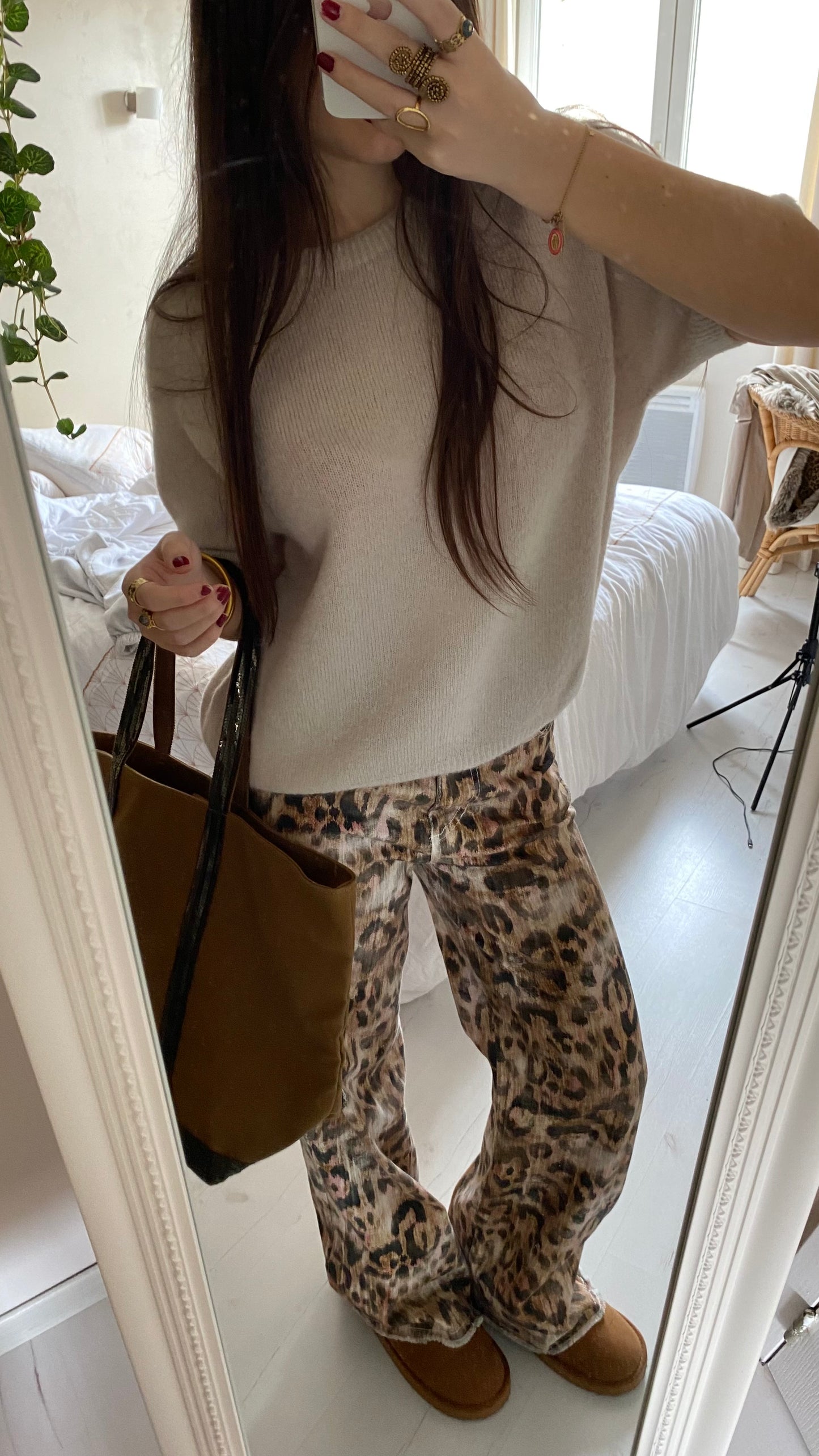 Beige short sleeve sweater