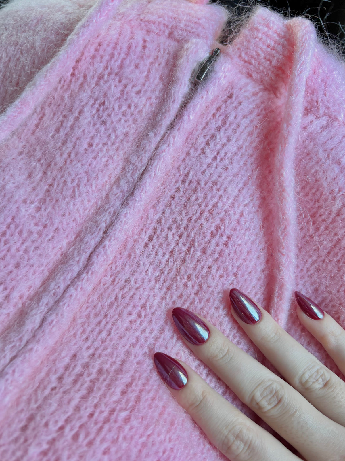 Gilet en mohair et laine mélangé à capuche - rose
