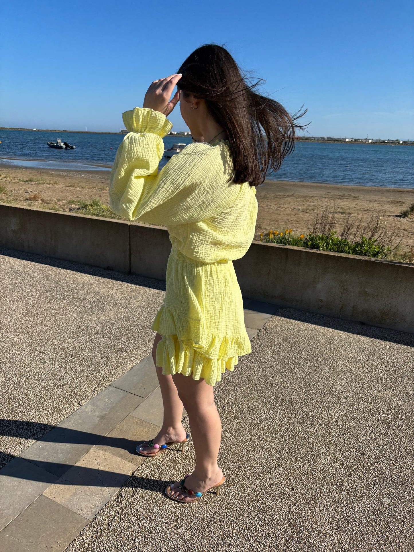 Combishort asymétrique en gaz de coton - jaune