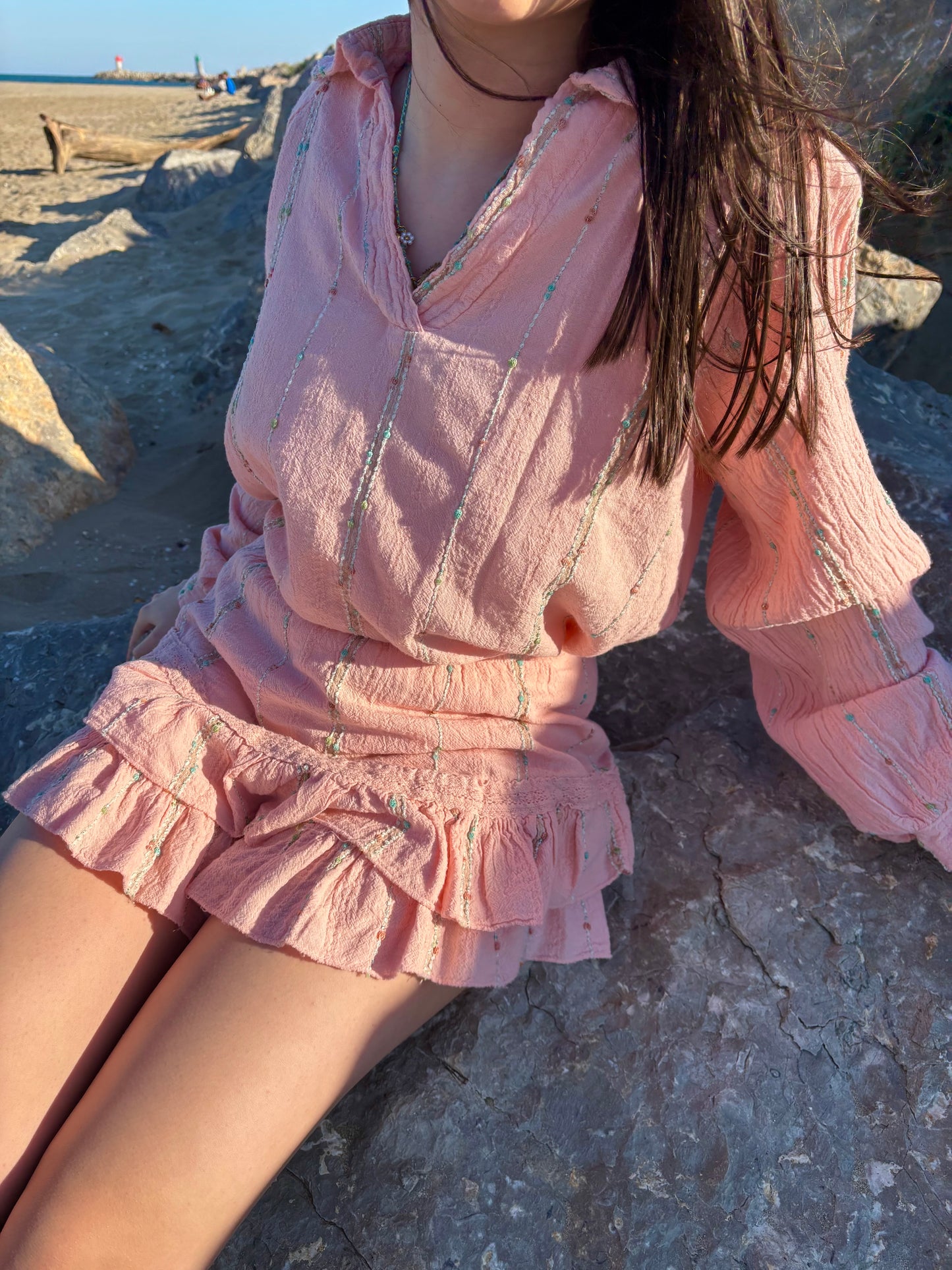 Ensemble avec surpiqûres multicolores - Rose